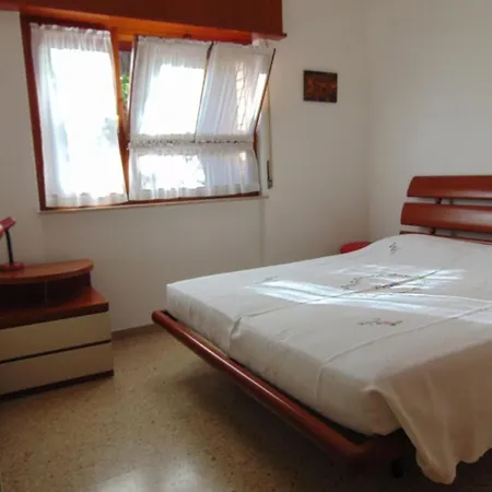 Peaceful Retreat With Garden And Parking شقة *