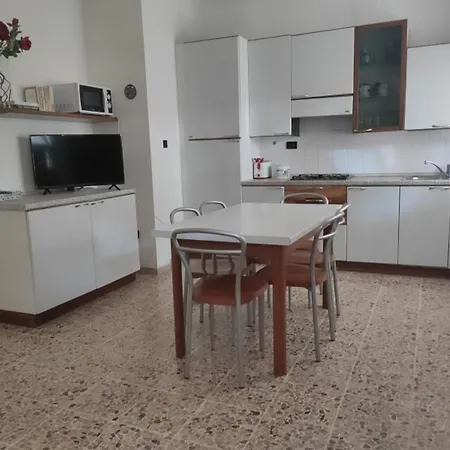 Peaceful Retreat With Garden And Parking